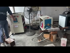 औद्योगिक चिलर के साथ 60KW धातु हीट ट्रीटमेंट मशीन 10-50khz फ्लोक्चुएटिंग फ्रीक्वेंसी